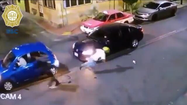 Policía dispara contra delincuente en CDMX