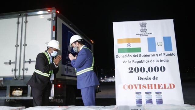 Llegan vacunas a Guatemala