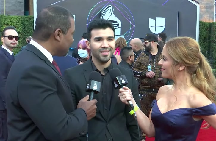 Gussy Lau, compositor, en los Latin Grammy.