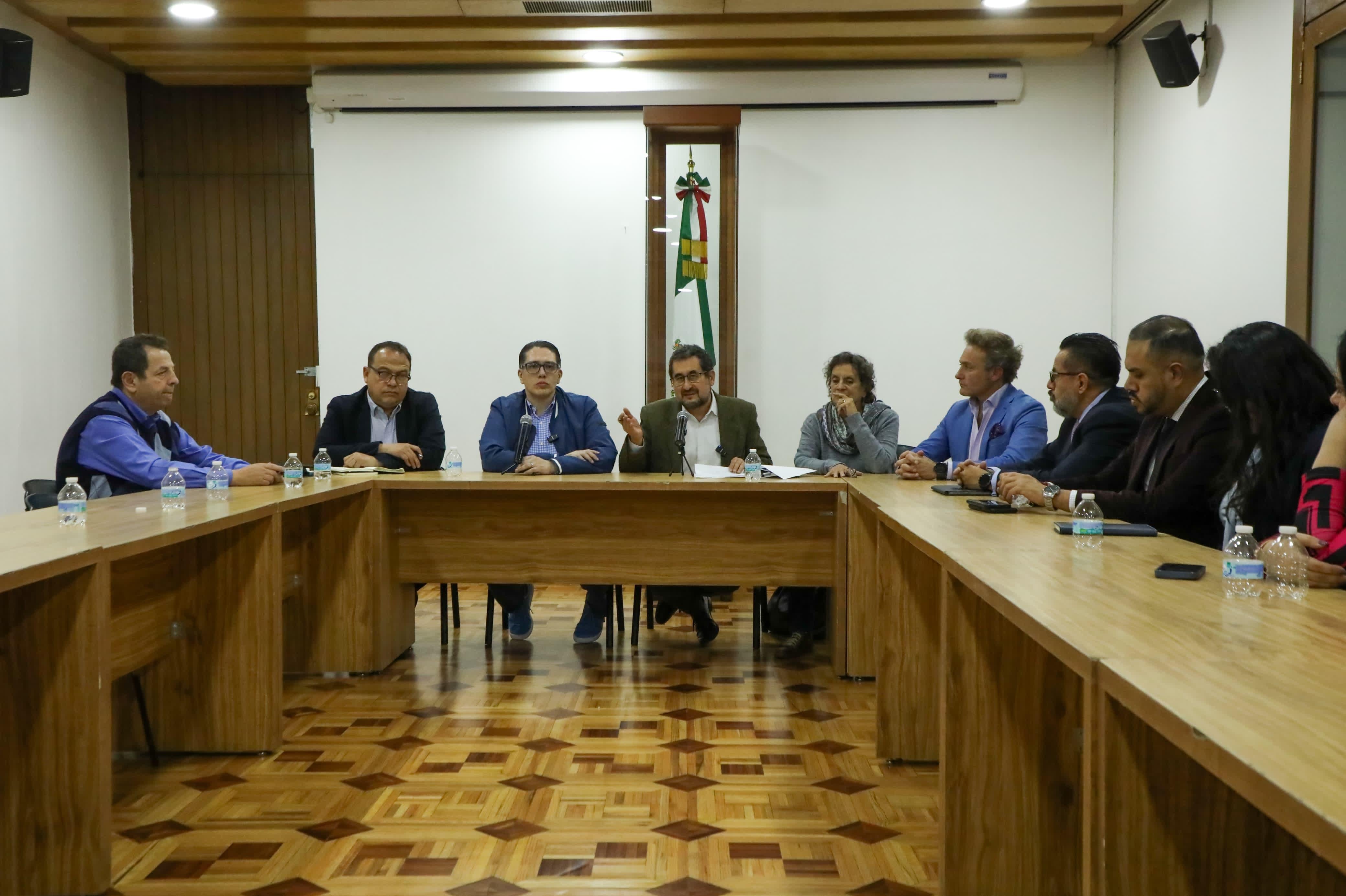 Reabrirán el Estadio Azul y la Plaza de Toros.