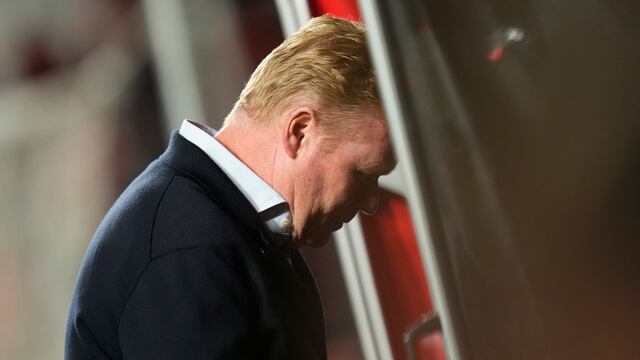 Ronald Koeman, fuera del FC Barcelona