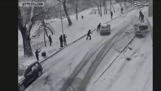 Lo confunden con Superman.