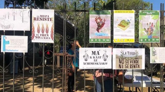 Carteles de protesta por Tren Maya/Foto: Neify PatMúuch’ Xíinbal