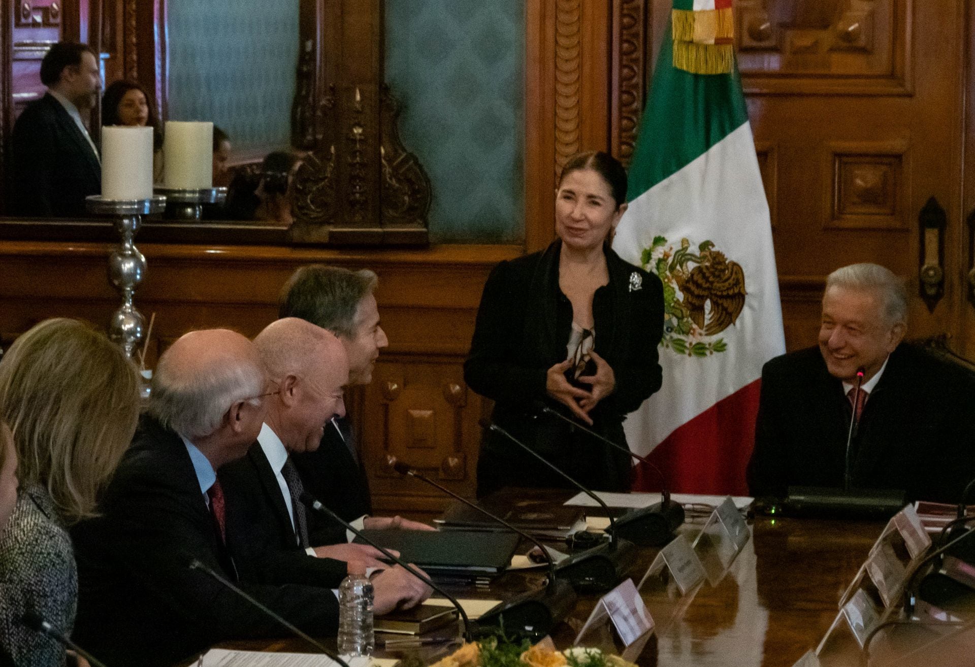 Andrés Manuel López Obrador, presidente de México, encabezó reunión de alta seguridad con delegación estadounidense