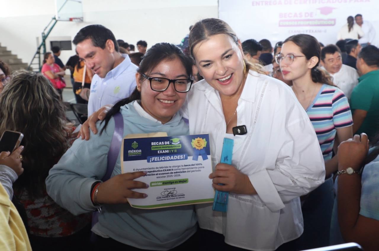 Cecilia Patrón lanza "Mérida Campus Digital"