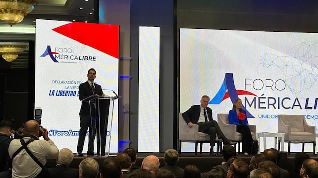 Jorge Romero Herrera inauguró el encuentro internacional en Foro América Libre en CDMX.