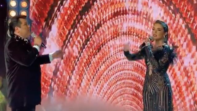 Laura G destroza tema de Juan Gabriel