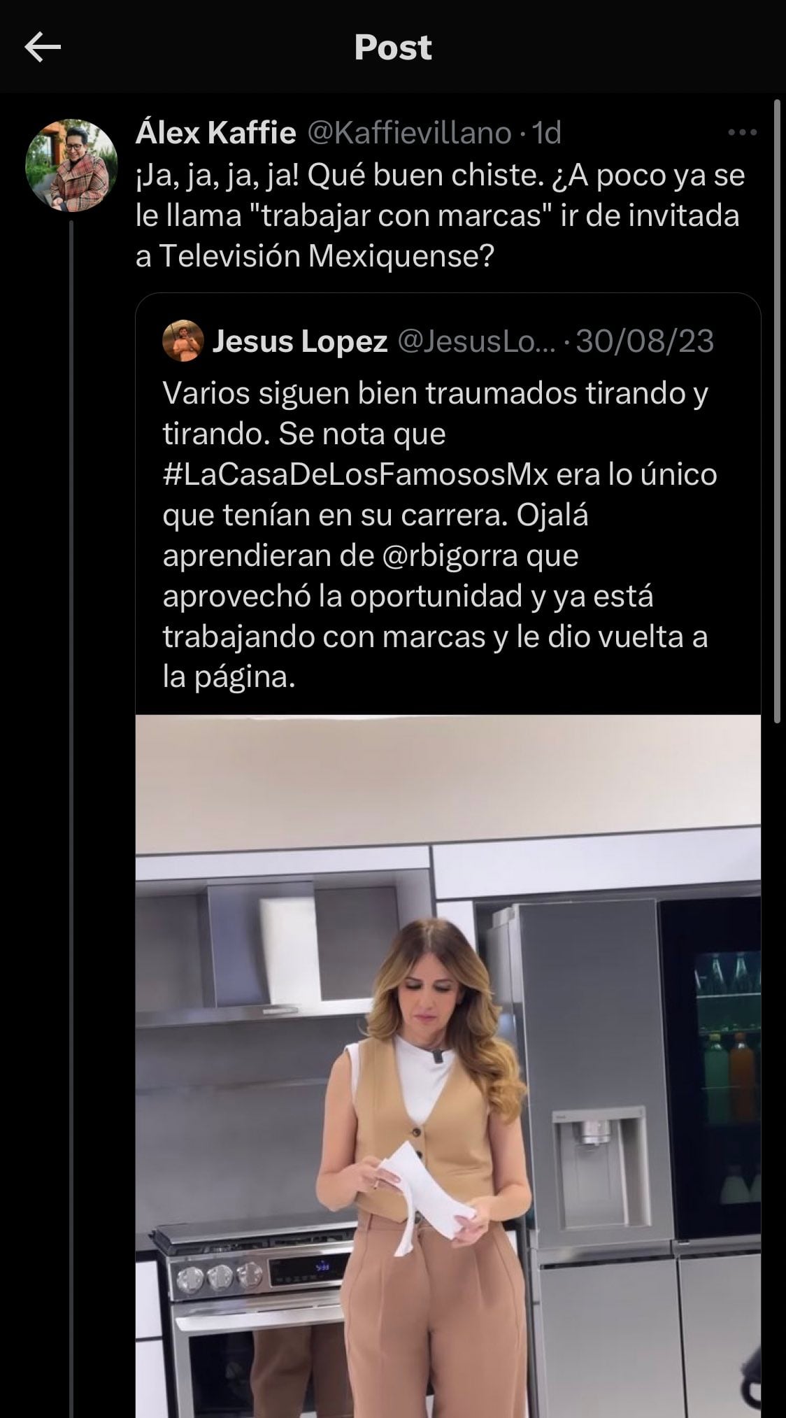 Álex Kaffie se burla del trabajo de Raquel Bigorra.
