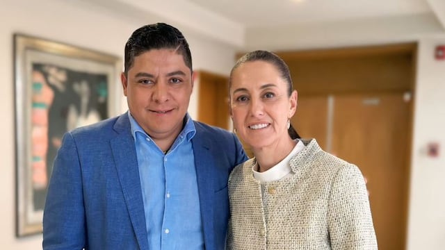 Ricardo Gallardo con Claudia Sheinbaum