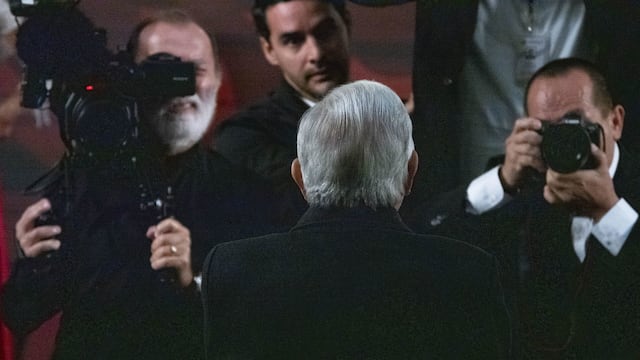 Andrés Manuel López Obrador, Presidente de México, es captado por las cámaras durante su última mañanera