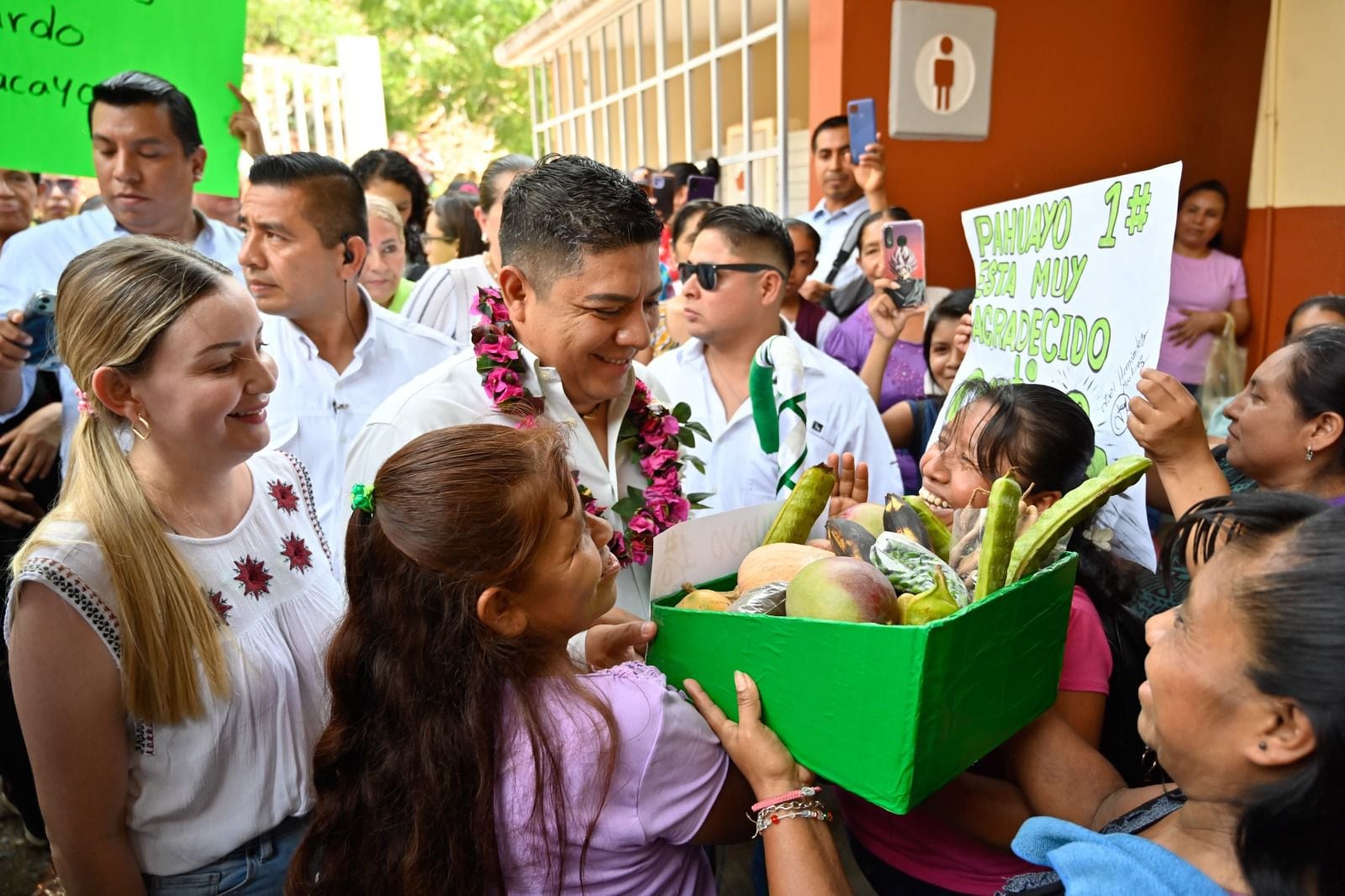 Ricardo Gallardo entrega camino renovado