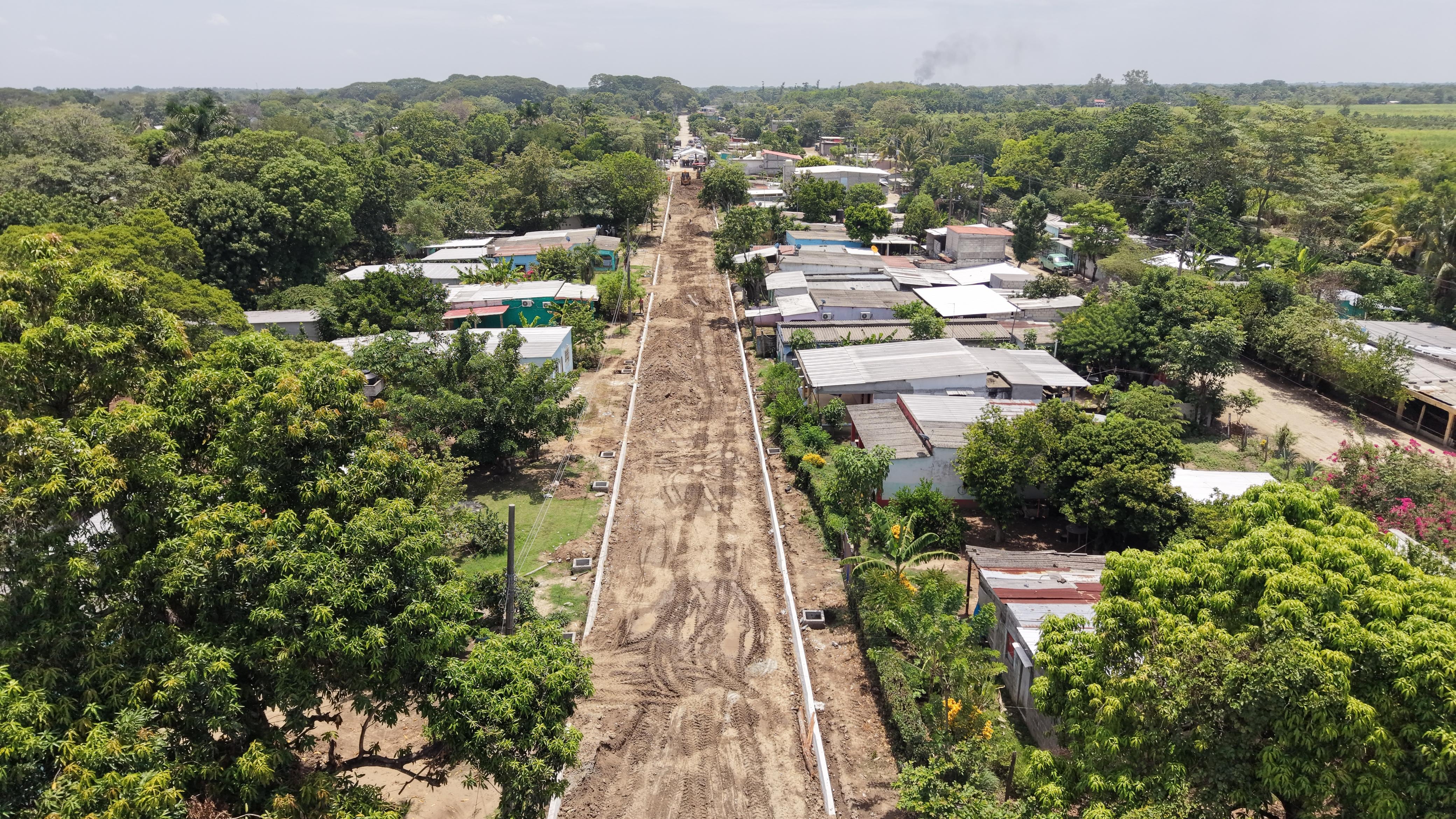 Tabasco destina mil millones de pesos a caminos en 2026
