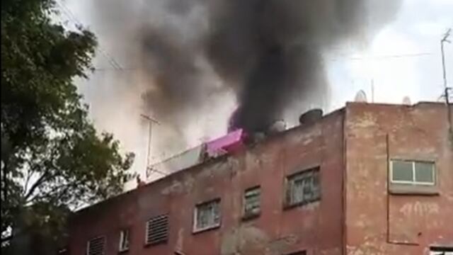 Incendio en colonia Juárez