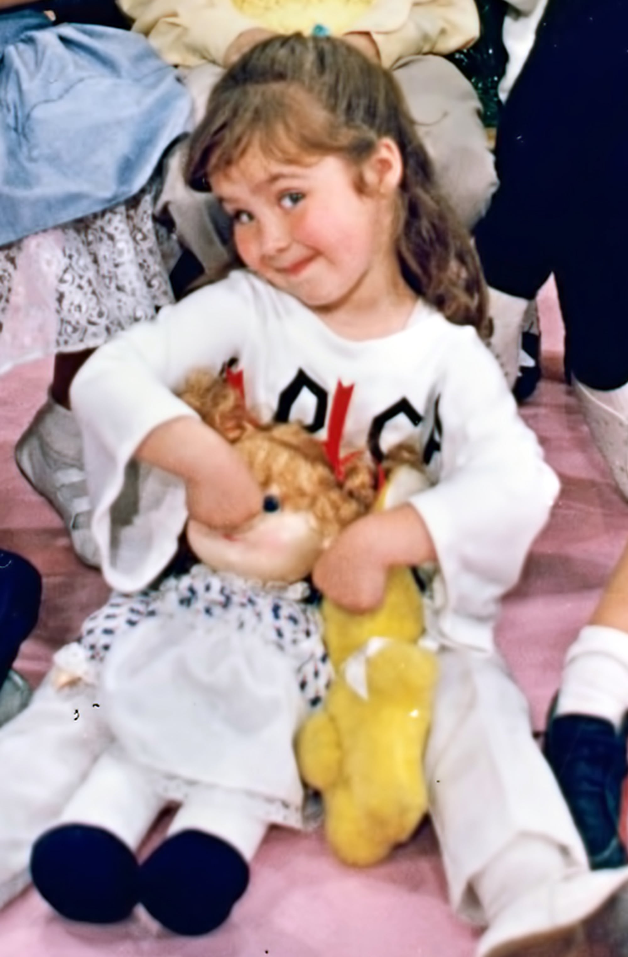 Anahí, cantante y actriz.