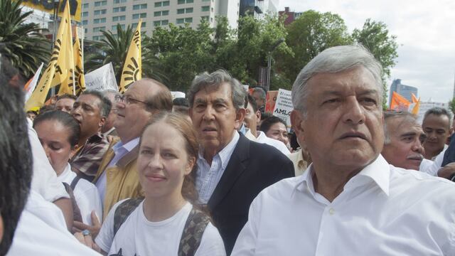 AMLO con integrantes del PRD en 2012