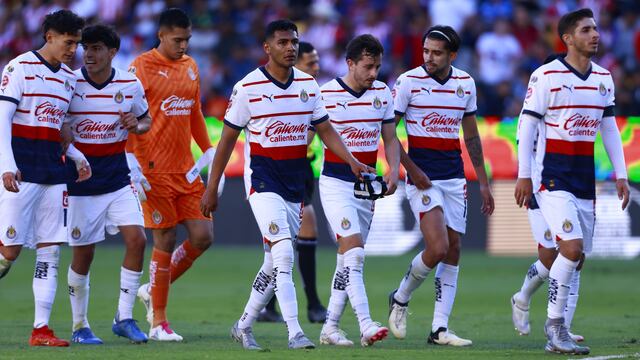 Chivas se quedó sin 'cerebro' en la dirección deportiva