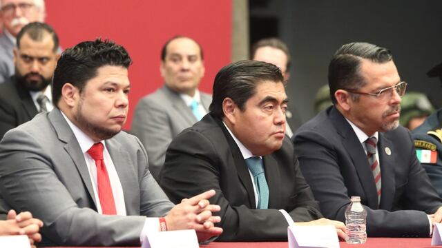 La iniciativa es uno de los compromisos de Barbosa Huerta para generar condiciones de legalidad en el servicio público.