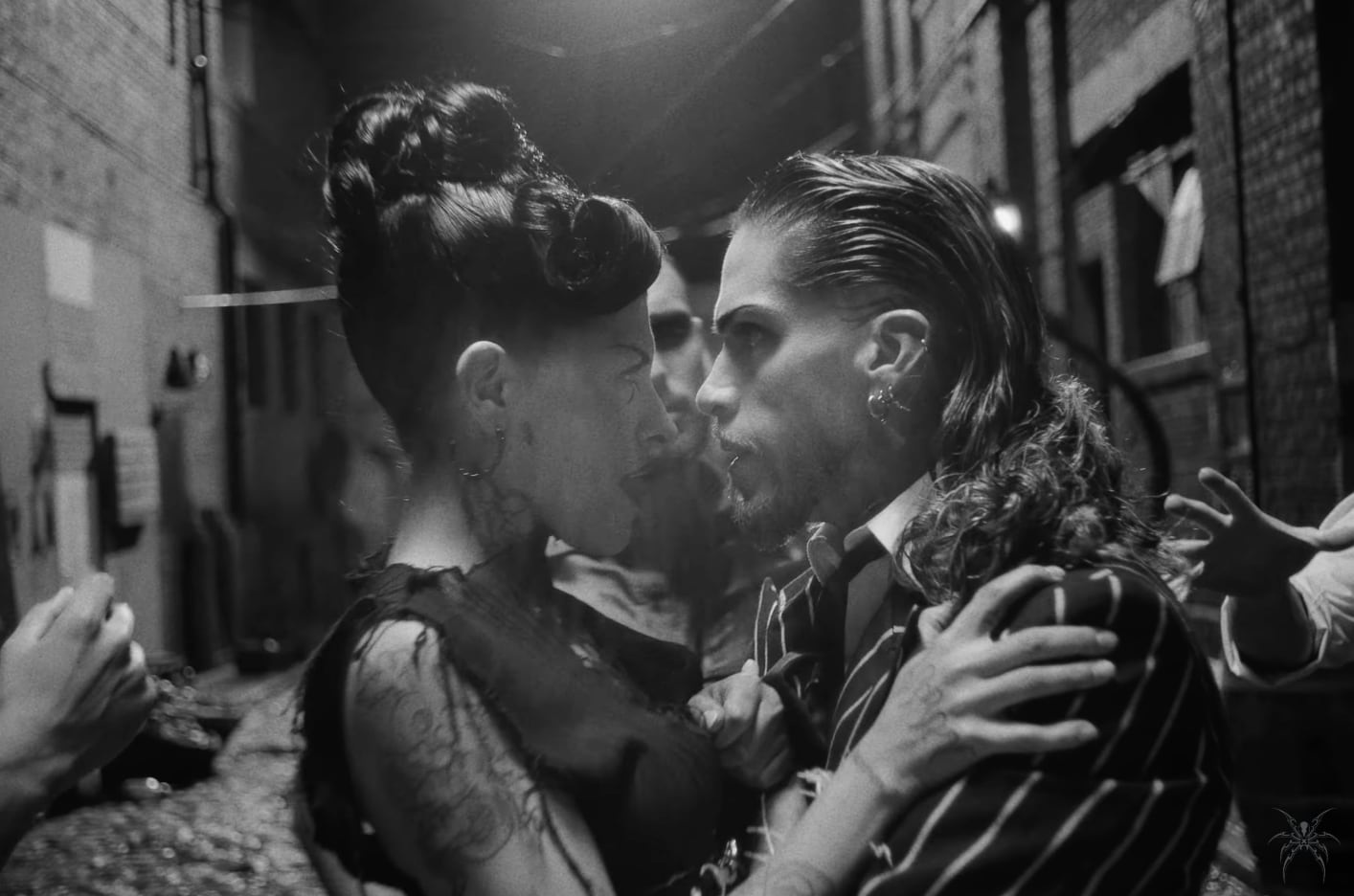 Cazzu en el video de Ódiame