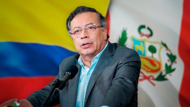 Gustavo Petro pelea con Perú por territorio en Amazonas