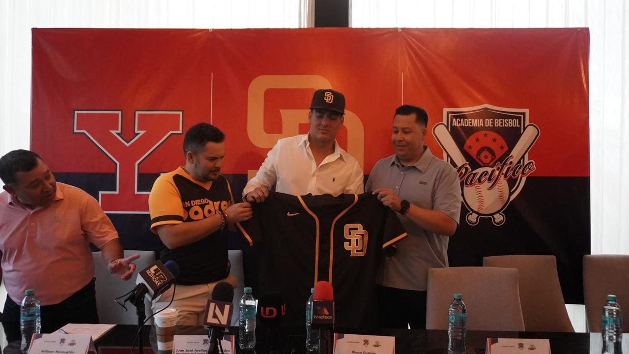 Diego Castelo, nueva joya mexicana, firma con los Padres de San Diego