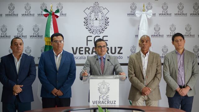 Jorge Winckler. Sin exámenes de control de confianza.