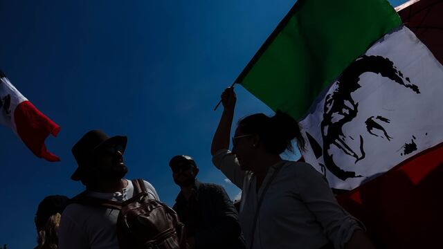 Miles de simpatizantes se dieron cita en el Zócalo capitalino para escuchar el mensaje del presidente Andrés Manuel López Obrador
