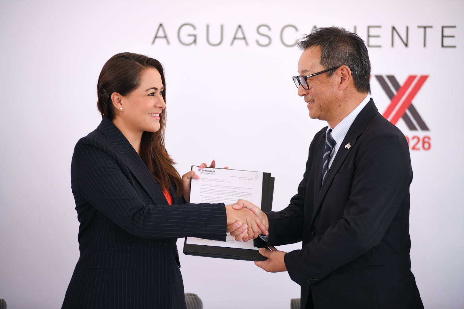 Tere Jiménez pone en marcha ampliación de almacén y producción de Yokohama Industries Americas.