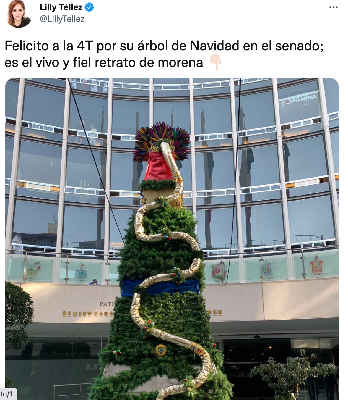 Árbol de navidad en el Senado con Quezalcóatl es criticado por Lilly Téllez