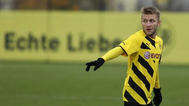 El mediocampista Jakub Blaszczykowski, declaró que vio morir a su madre cuando era sólo un niño