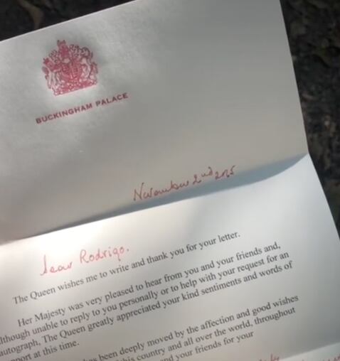 la reina Isabel II le respondió a un mexicano