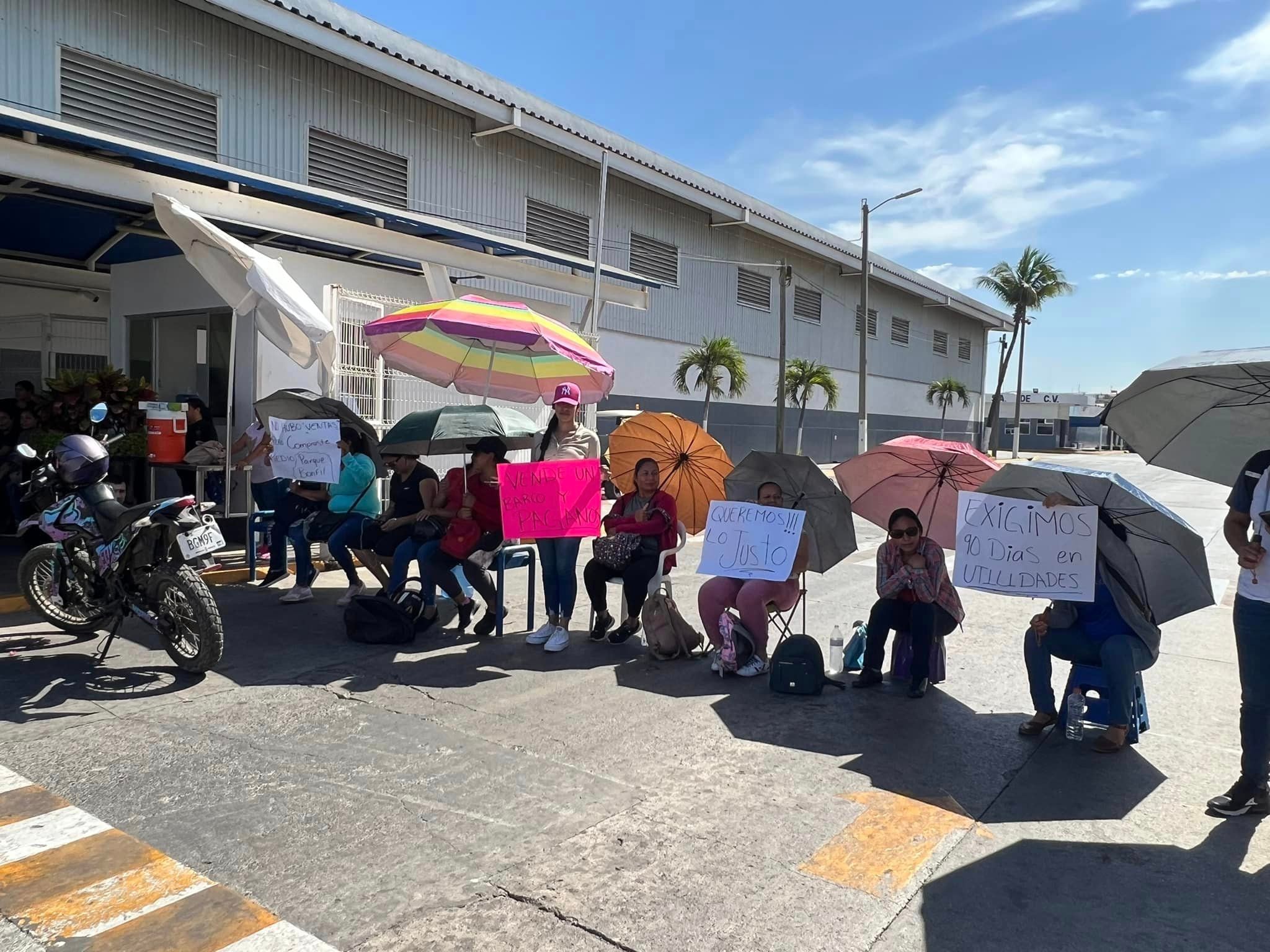 Huelga en Pinsa Mazatlán