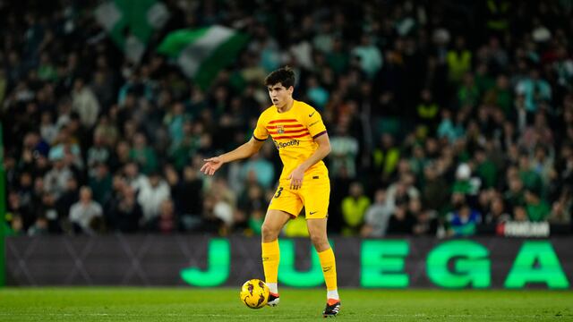 Pau Cubarsí con el Barcelona