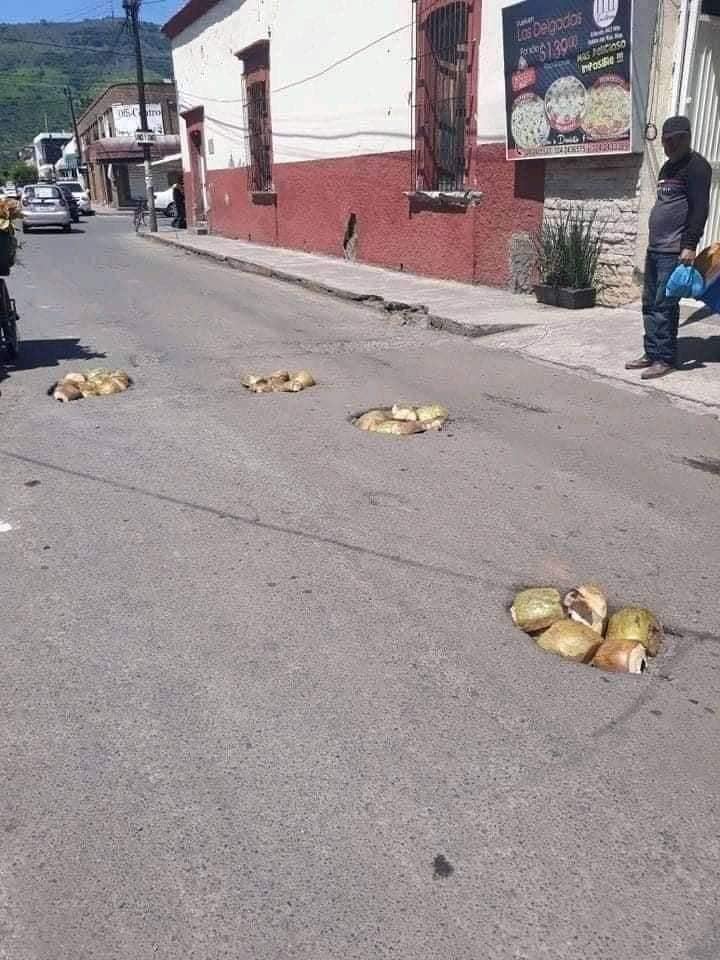 Tapan baches con cocos en Nayarit