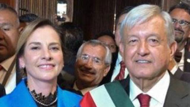 No contentos con el espectáculo de odio de las redes sociales, a algunos integrantes del primer círculo de AMLO les da por grillarse entre sí e inclusive por meter en las intrigas a la esposa del presidente, que ni la debe ni la tema