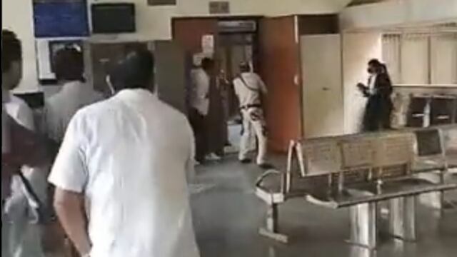 Sicarios disparan en tribunal de la India