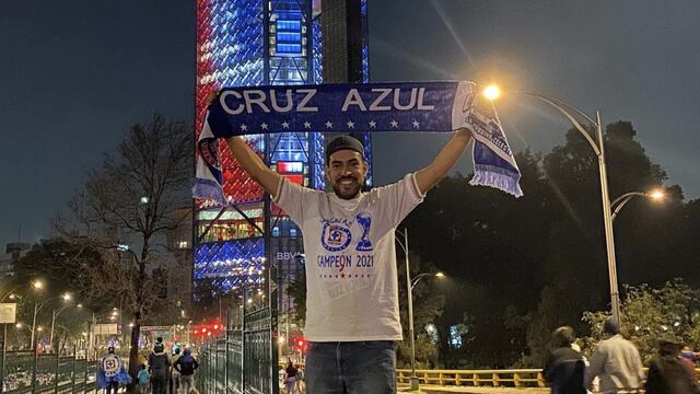 Juan Pablo Adame, fan de Cruz Azul.