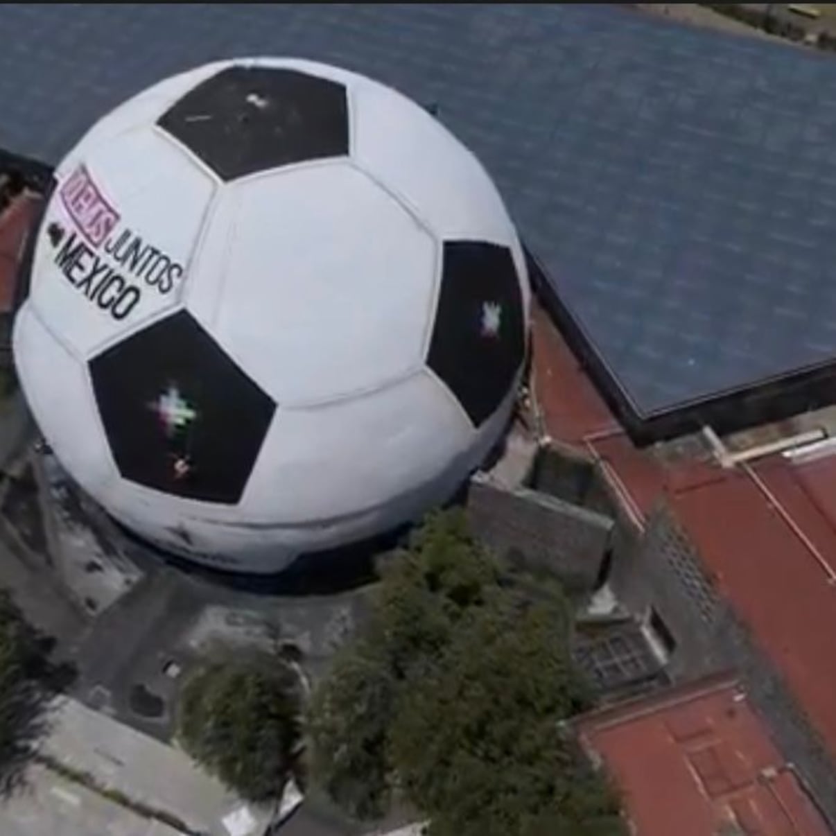 Volaris anuncia alianza con Turkish y patrocina “La Cancha de los Niños”