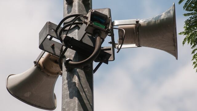 Altavoces de la alerta sísmica