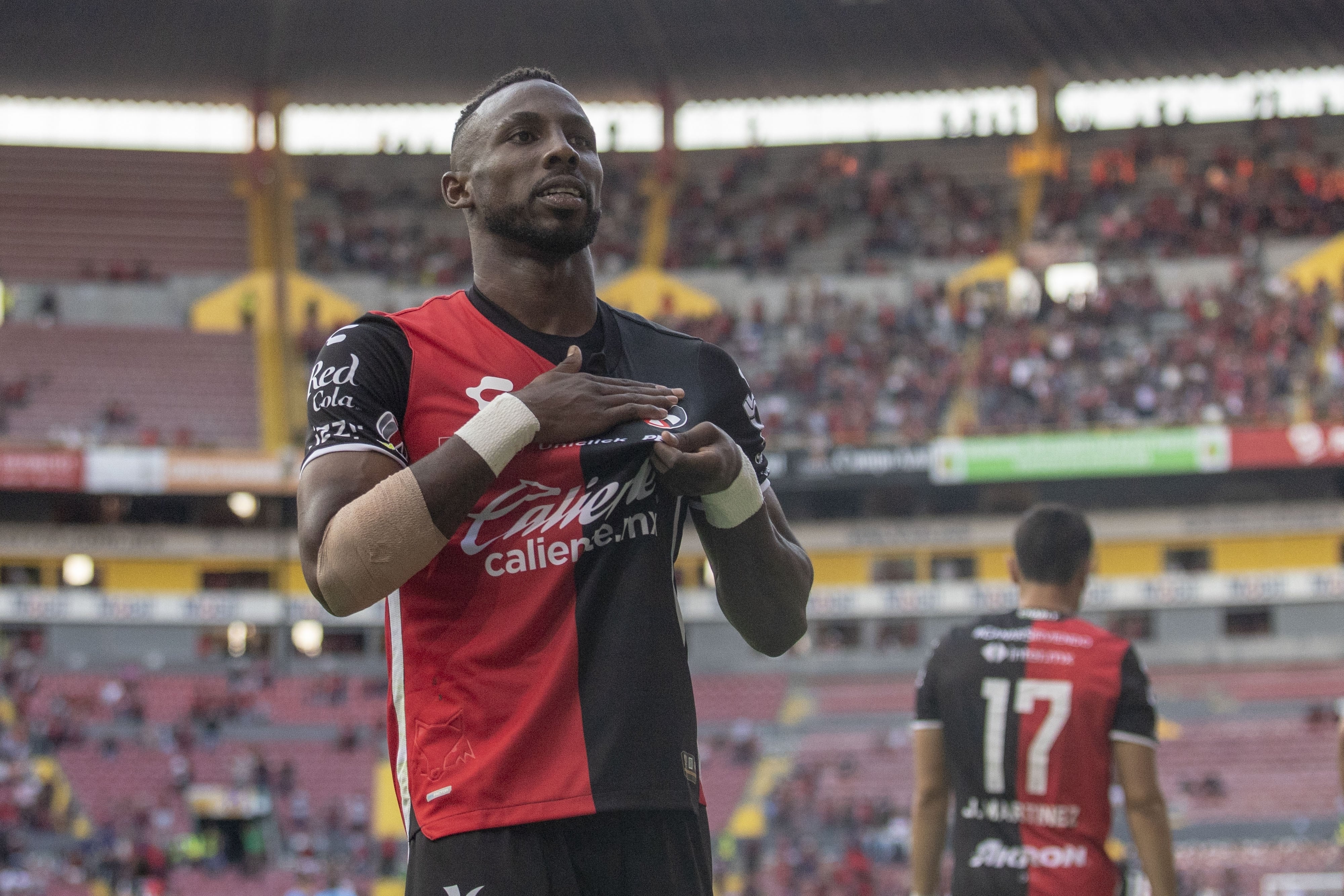 Julián Quiñones.