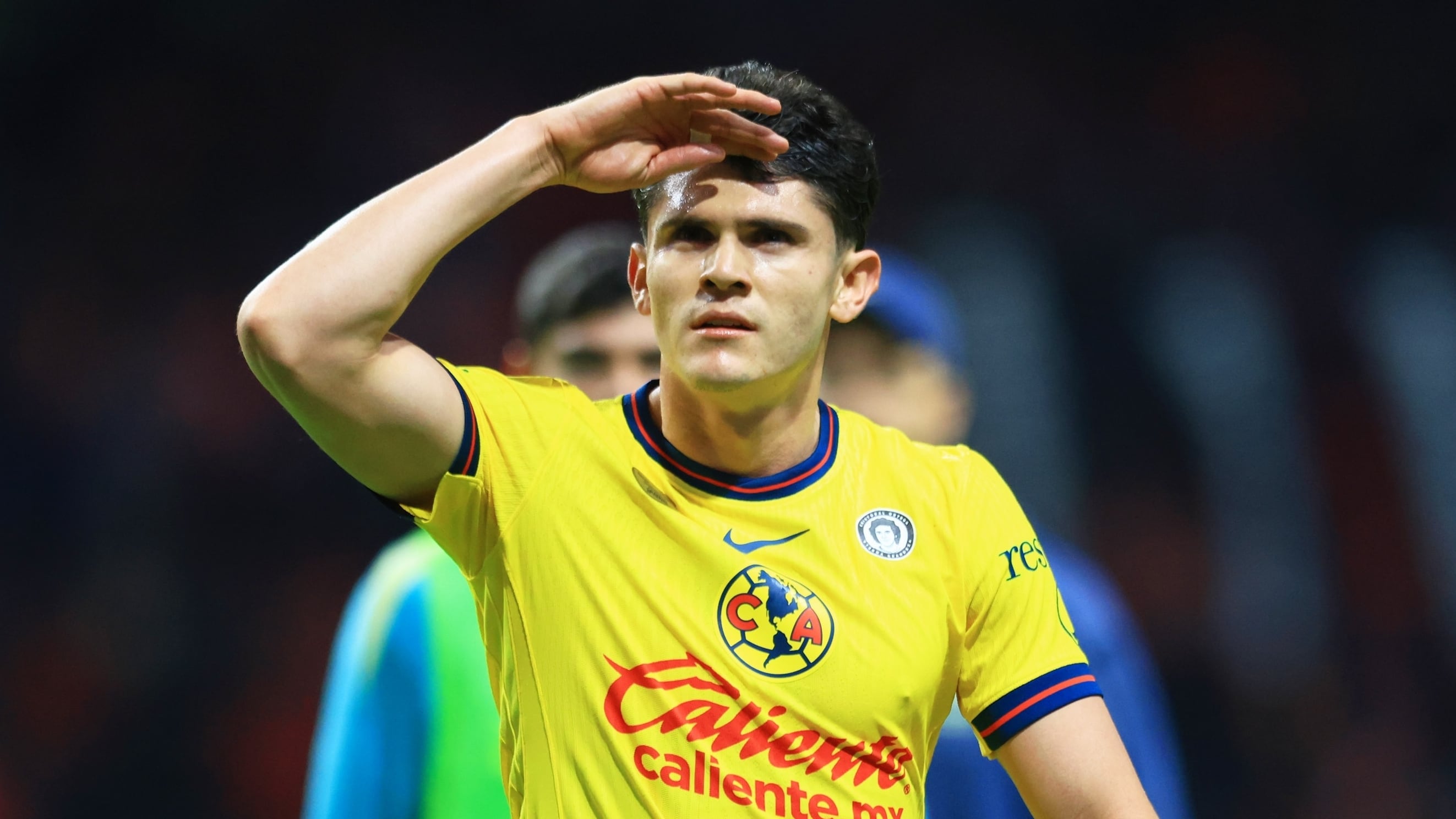 Israel Reyes podría ser baja del América en el Clásico Nacional