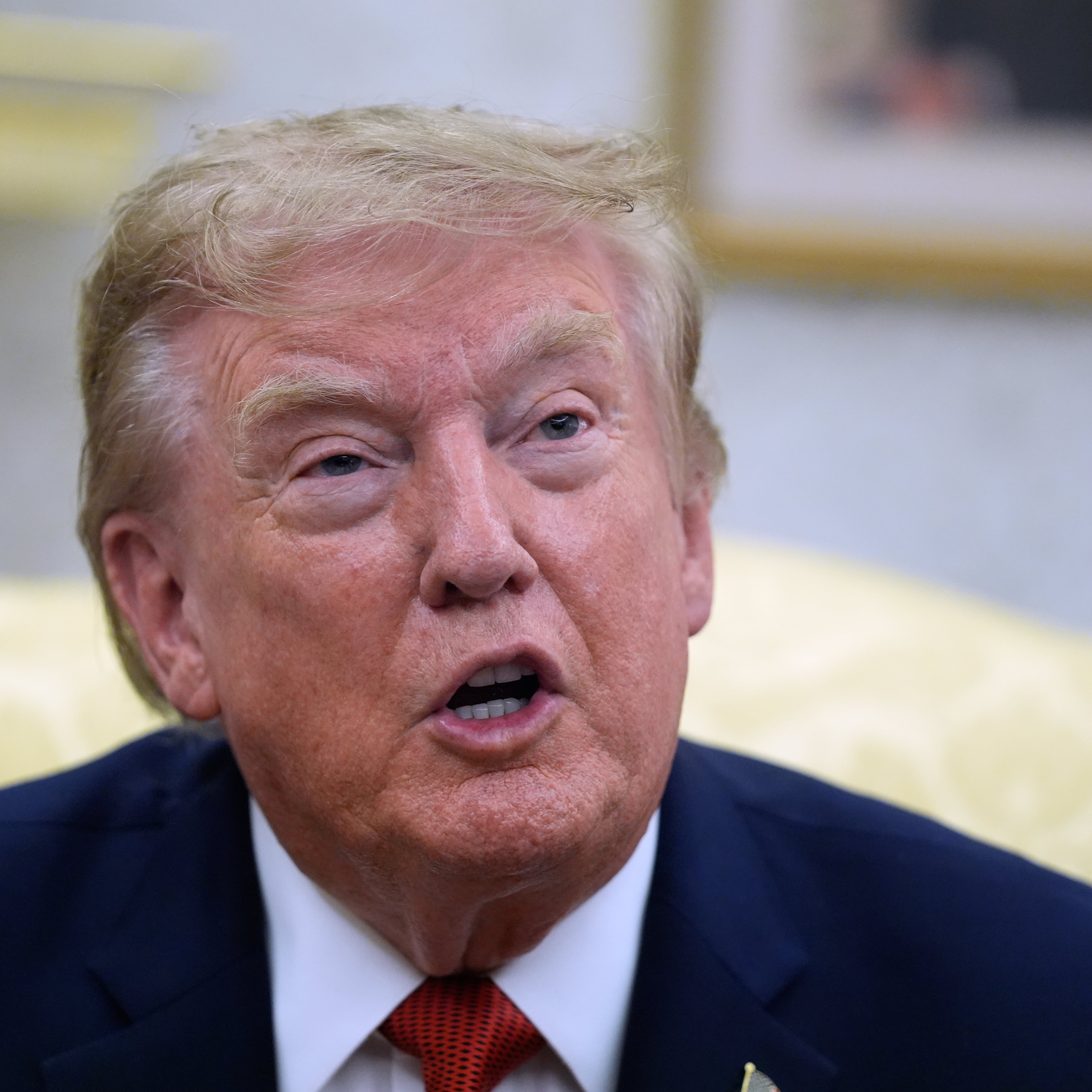 Corte Suprema autoriza a Trump revisar registros de votantes para verificar su ciudadanía