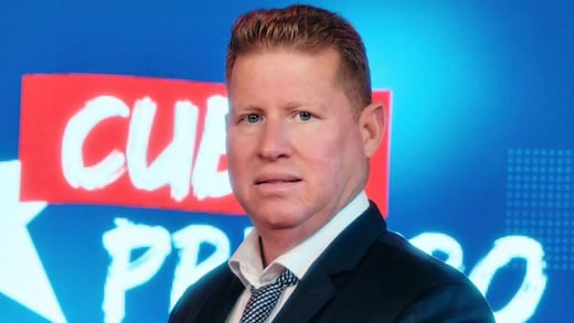 ¿Quién es Armando Labrador, opositor cubano que busca ser presidente y apoya a Trump?