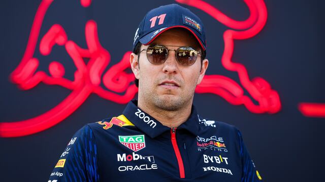 Más competencia para Checo Pérez: Cadillac planea contratar a piloto estadounidense