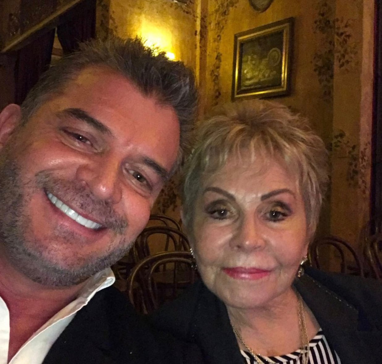 Sergio Basáñez y su mamá, María de los Ángeles Rodríguez