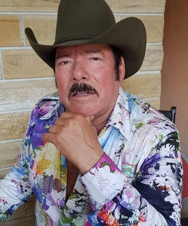 Lalo Mora