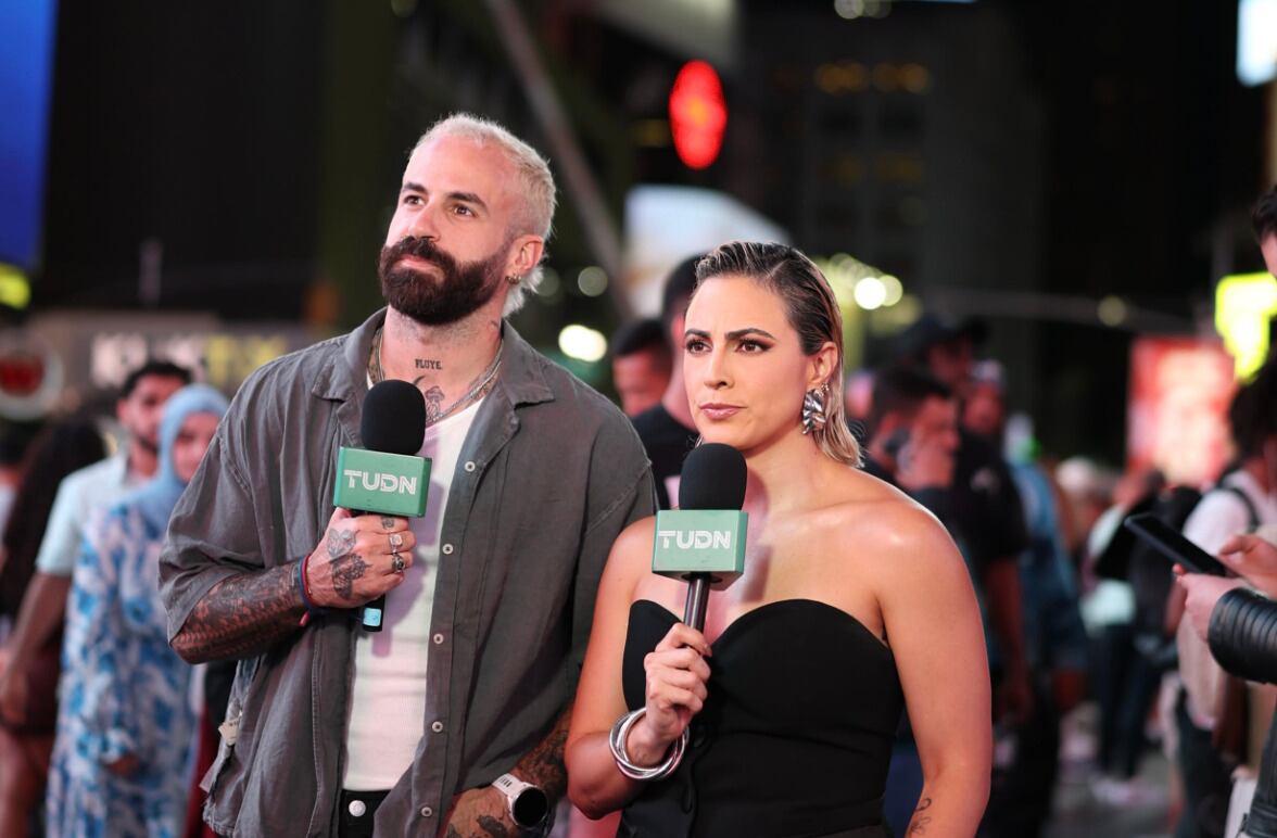 Marc Crosas y Valeria Marín