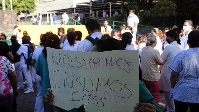 Médicos exigen insumos