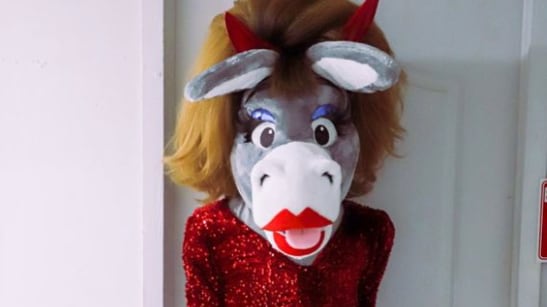 ¿Quién está detrás de Mamá Melanito, el divertido personaje de Turbulence y la Burrita Burrona?