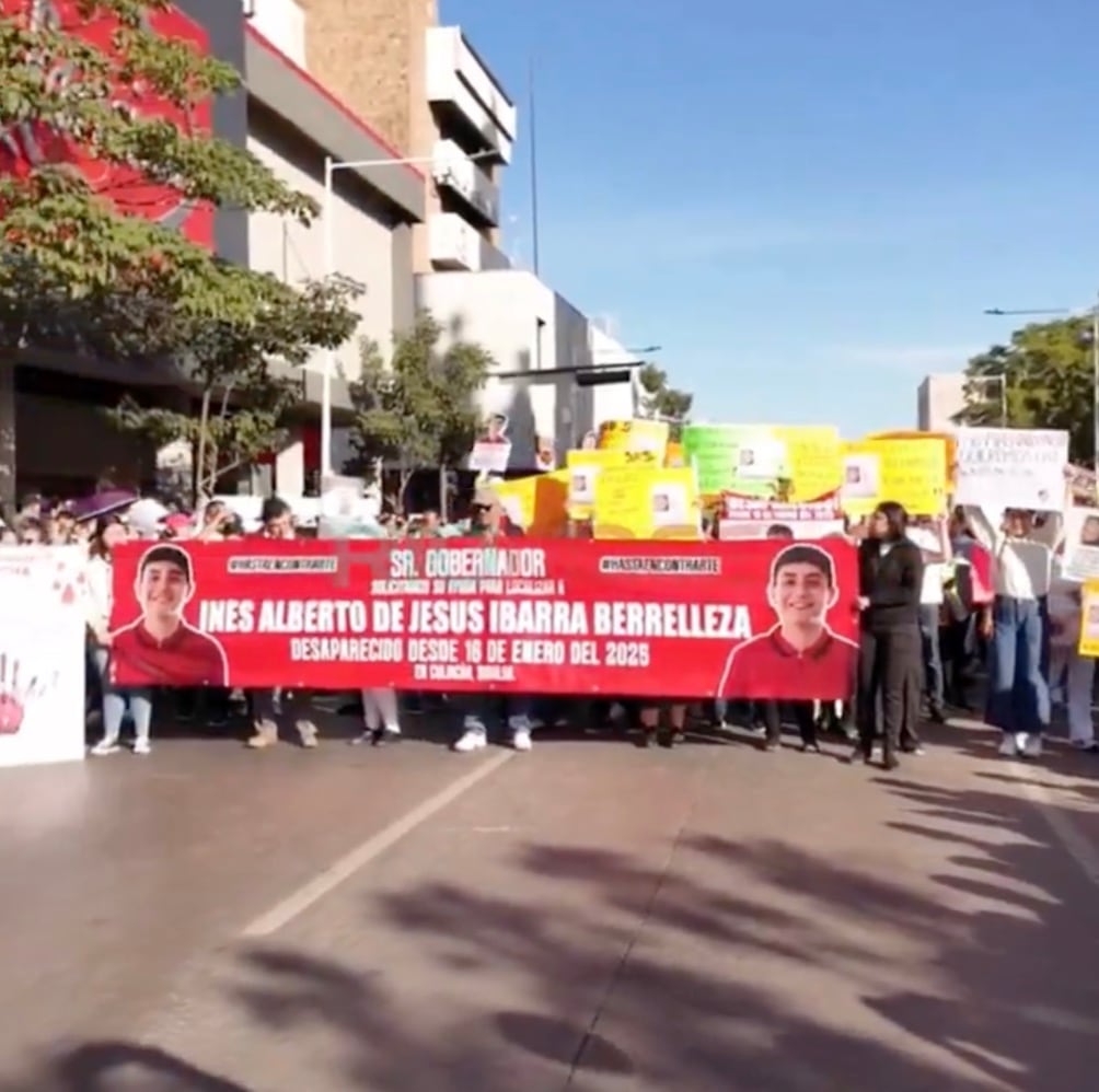 Marcha en Culiacán para exigir destitución de Rubén Rocha