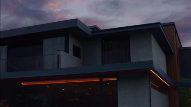 Recrearon la casa de 'Parasite' en los Sims 4